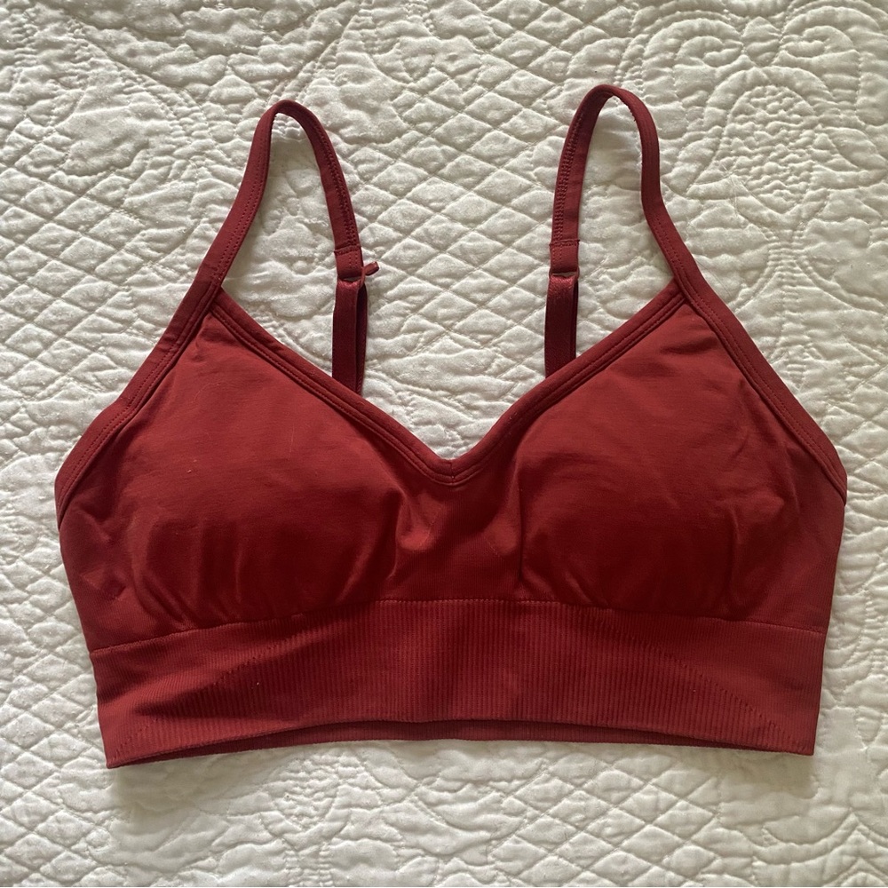 Lululemon ebb to street bra